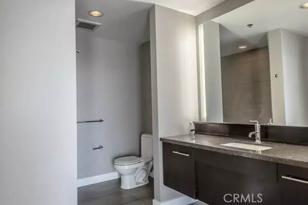 Los Angeles, CA 90015,1111 S Grand