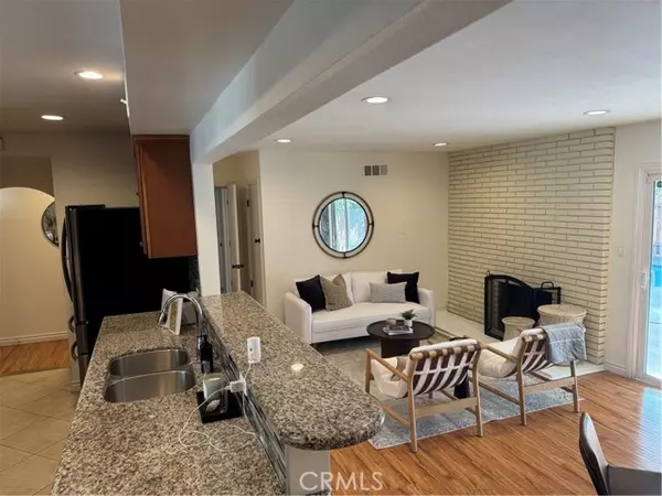 Costa Mesa, CA 92626,2437 Fordham