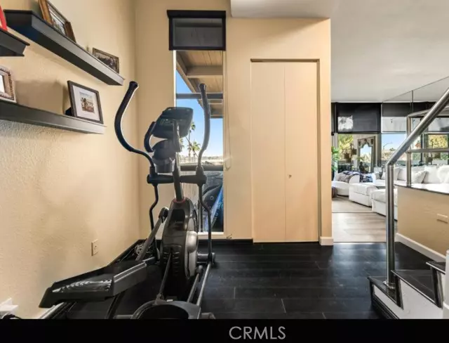 Long Beach, CA 90803,5217 Marina Pacifica #KEY #20