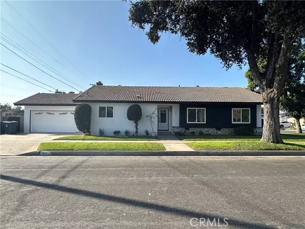 602 S Deming, Santa Ana, CA 92704