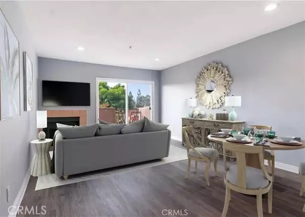 Santa Ana, CA 92701,450 E 4th #221