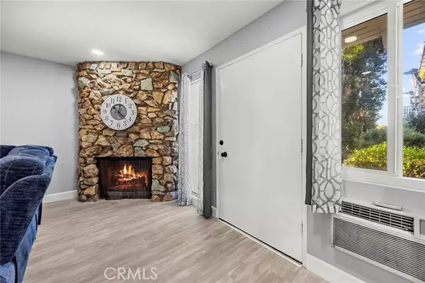 Fullerton, CA 92831,313 N Acacia #C