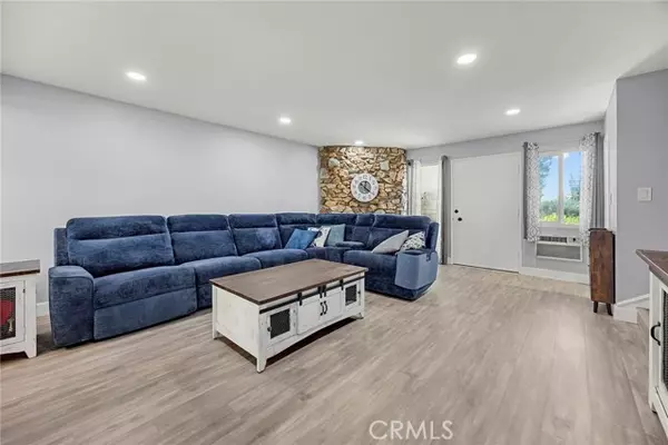 Fullerton, CA 92831,313 N Acacia #C