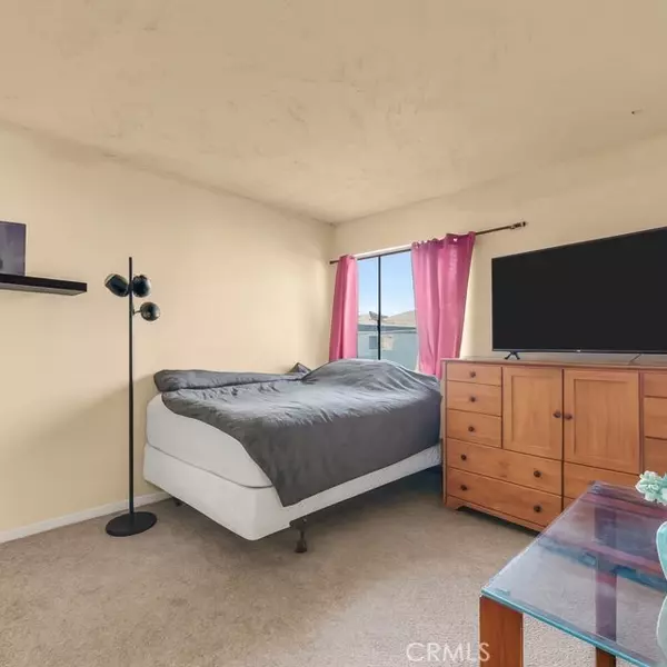 Stanton, CA 90680,10720 Knott