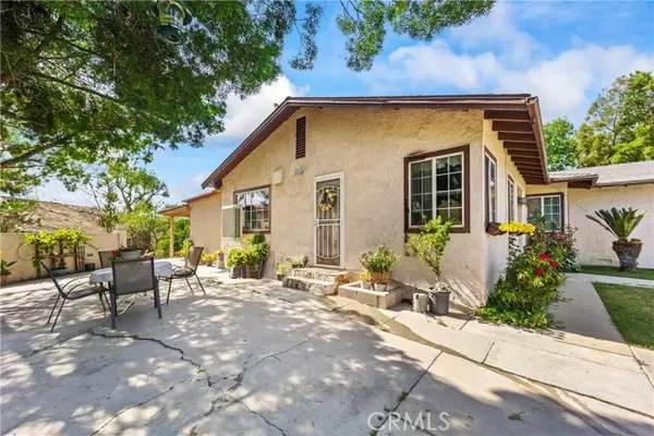 Corona, CA 92879,822 Corona