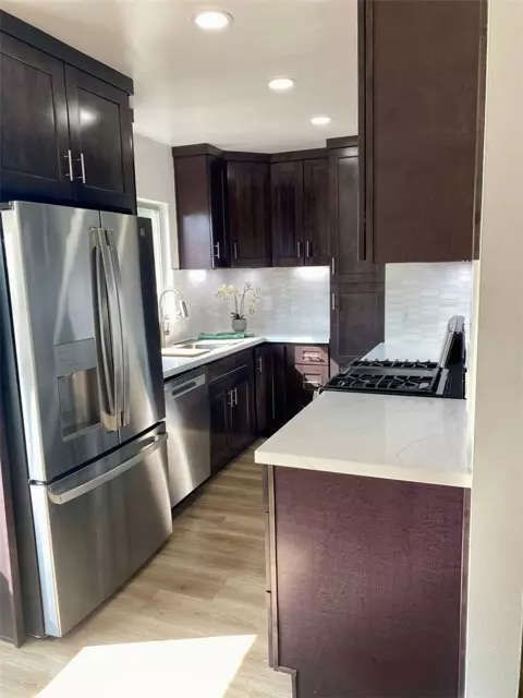 Long Beach, CA 90803,241 Newport #5