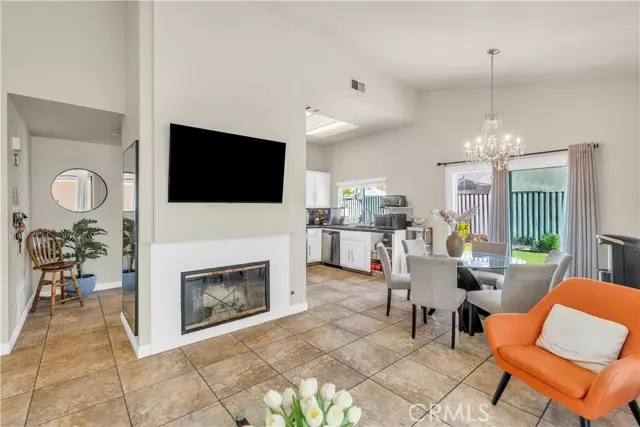 302 Daystar Drive, Perris, CA 92571