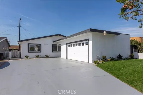 15519 Deblynn Avenue, Gardena, CA 90248