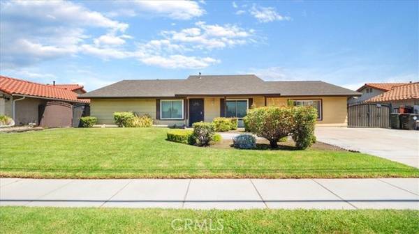 384 E Walnut Avenue, Rialto, CA 92376