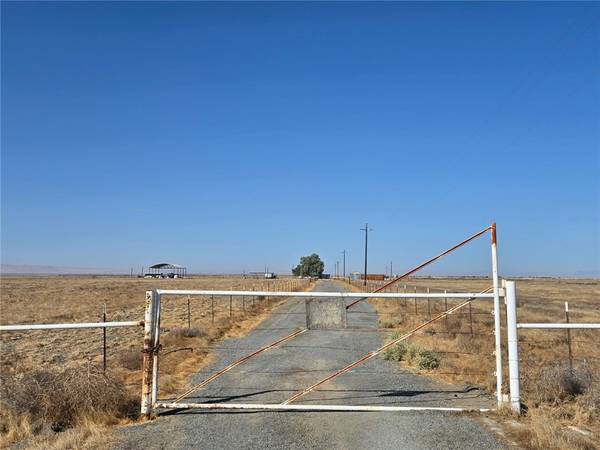 12877 Corcoran Road, Wasco, CA 93280