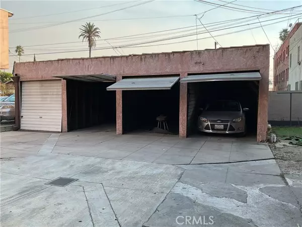 Los Angeles, CA 90018,2326 W 24th Street