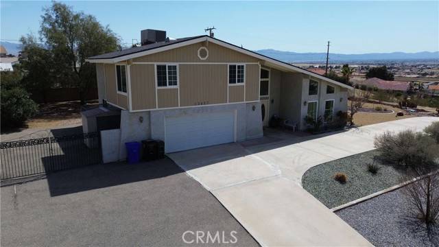 13827 Olathe Road, Apple Valley, CA 92307