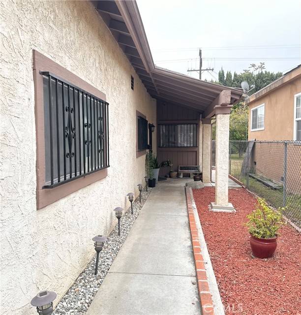 South Gate, CA 90280,9620 San Vincente Avenue