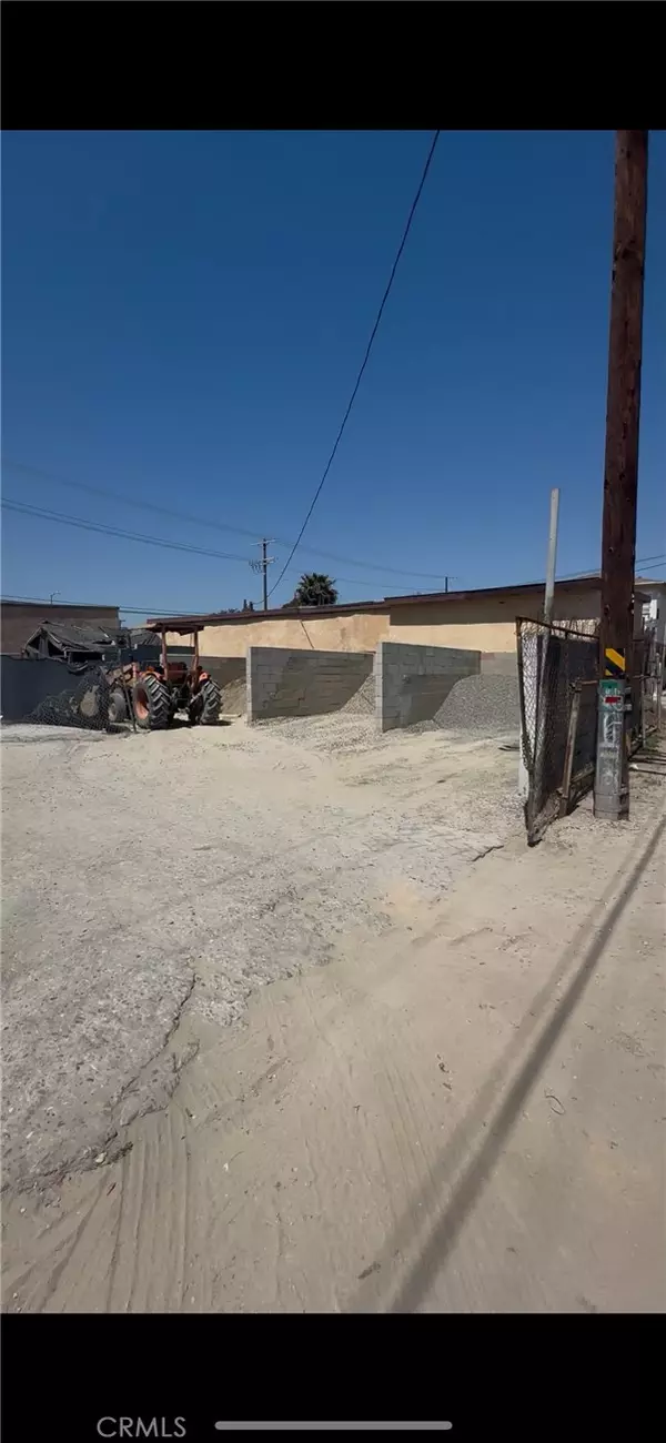 Los Angeles, CA 90003,8920 Avalon Boulevard