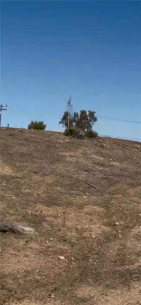 8637 Wilson Ranch Road, Phelan, CA 92371