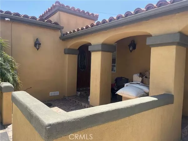 Los Angeles, CA 90019,1821 S Curson Avenue