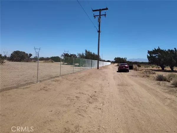 Oak Hills, CA 92344,8729 Aster Road