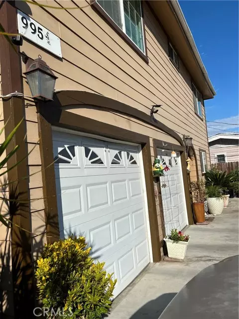 Los Angeles, CA 90011,995 E 55th Street