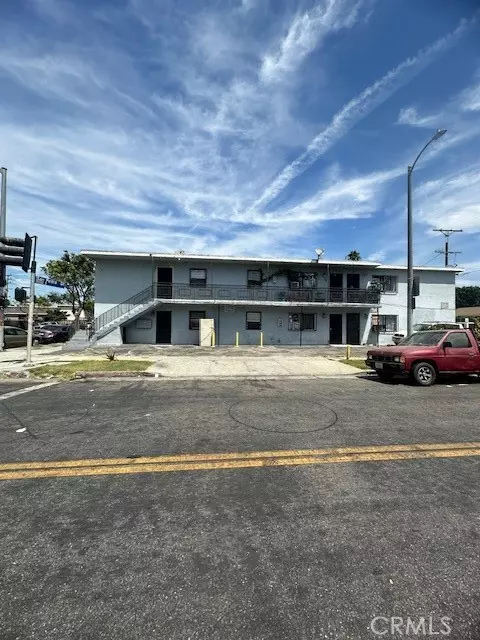 9222 S San Pedro Street, Los Angeles, CA 90003