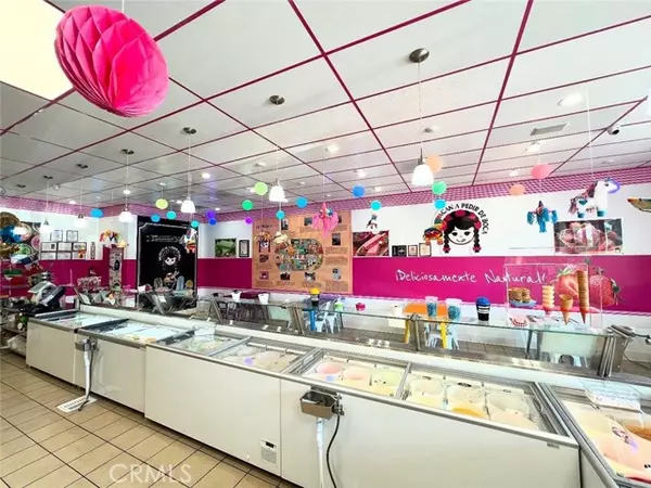 Bell, CA 90201,6339 Atlantic Avenue