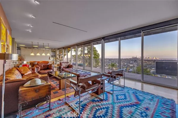 4022 Braeburn Way, Los Angeles, CA 90027