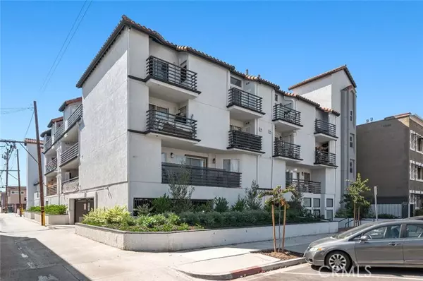 Long Beach, CA 90802,327 Chestnut Avenue #102