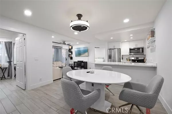 Long Beach, CA 90802,327 Chestnut Avenue #102