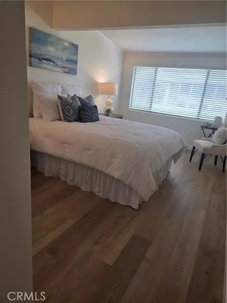 1660 Glenview Rd #78 J., Seal Beach, CA 90740