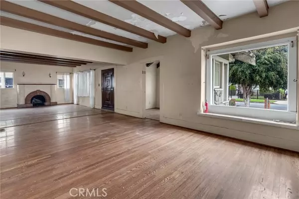 Los Angeles, CA 90037,1021 W 48th