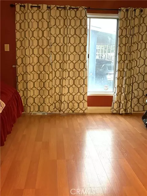 Carson, CA 90745,21111 Dolores Street