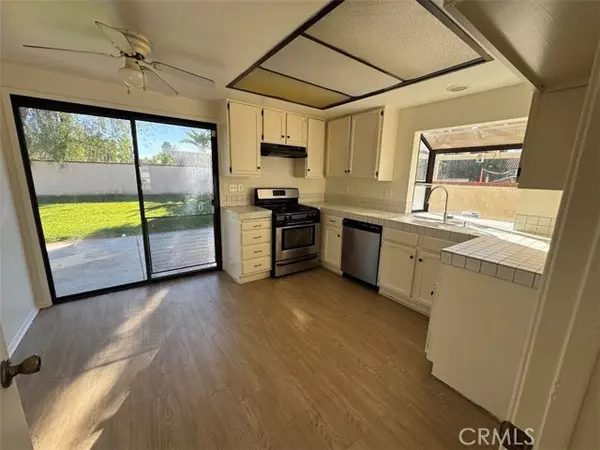 Yorba Linda, CA 92886,20420 via Don Quijote