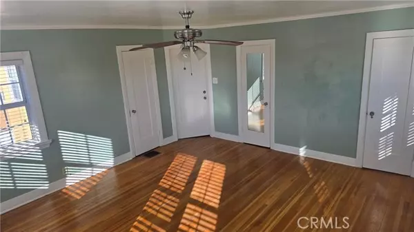 Los Angeles, CA 90042,6179 Oak Crest