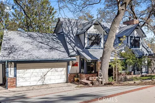 27837 St Bernard Lane, Lake Arrowhead, CA 92352