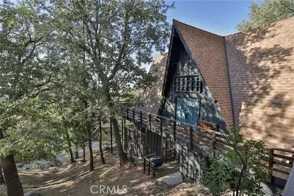 28930 Banff Drive, Lake Arrowhead, CA 92352