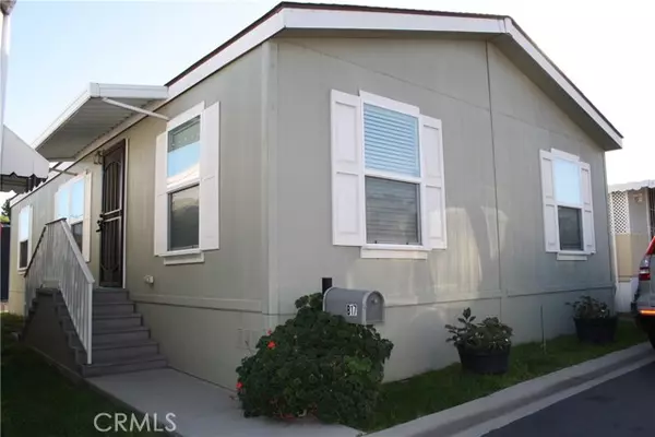 24725 Pennsylvania Avenue #B17, Lomita, CA 90717