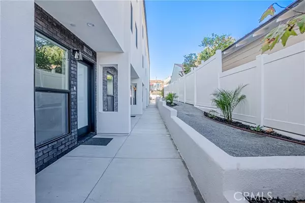 San Pedro (los Angeles), CA 90731,1028 Leland Street #6