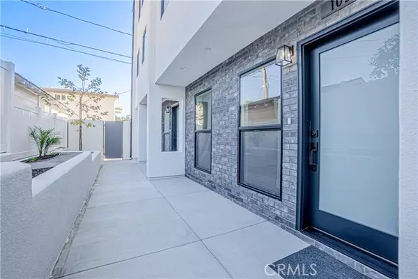 San Pedro (los Angeles), CA 90731,1028 Leland Street #6