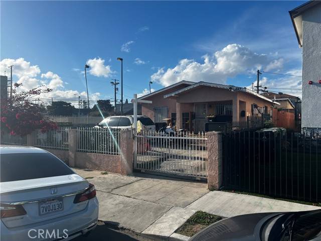 443 W 71st Street, Los Angeles, CA 90003