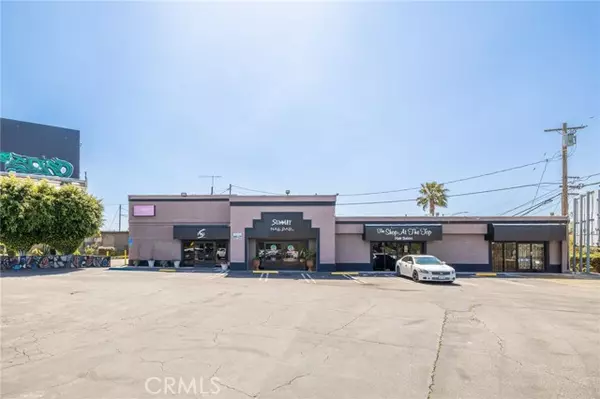 Windsor Hills, CA 90056,5003 S La Brea Avenue