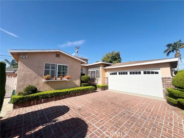 2515 W 117th Street, Hawthorne, CA 90250