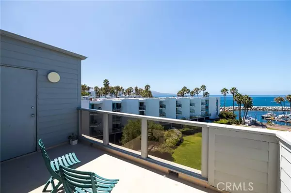 Redondo Beach, CA 90277,250 The Village #305