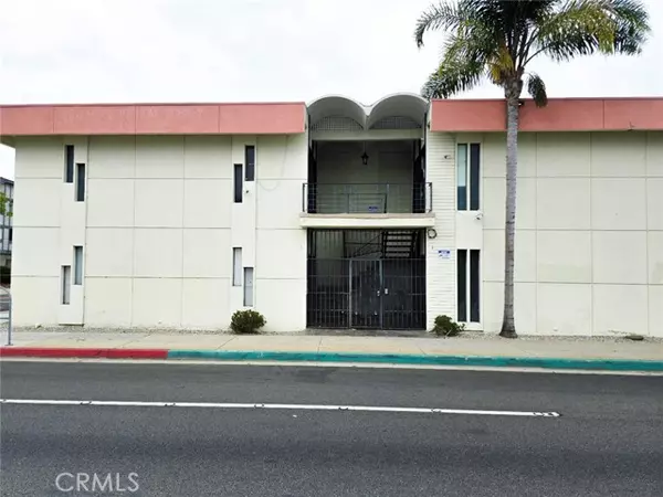 13663 Prairie Avenue, Hawthorne, CA 90250