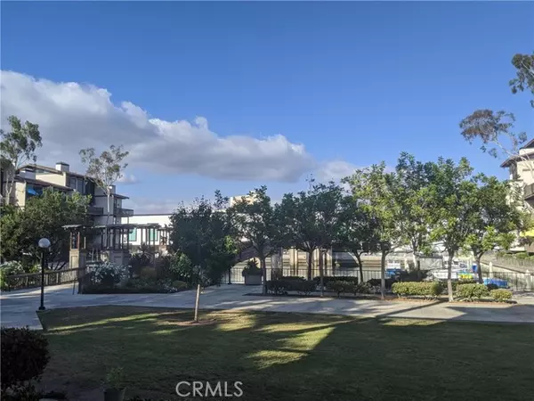 8103 N Marina Pacifica Drive, Long Beach, CA 90803