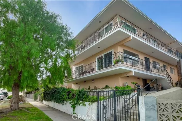 San Pedro (los Angeles), CA 90731,1811 S Alma Street #1