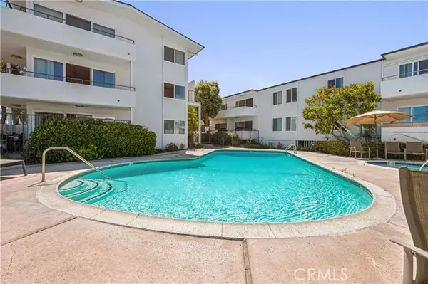 Redondo Beach, CA 90277,415 S Prospect Avenue #203