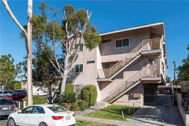 912 S Ash Avenue #6, Inglewood, CA 90301