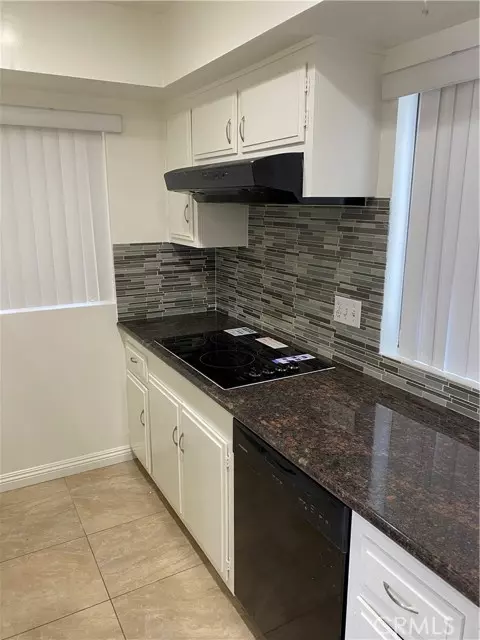 Torrance, CA 90504,18409 Van Ness