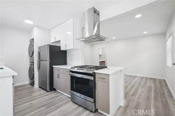 Los Angeles, CA 90066,12111 Washington Place