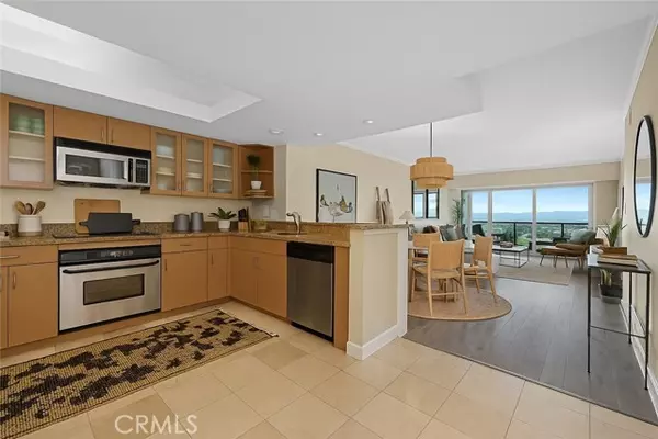 Marina Del Rey, CA 90292,13700 Marina Pointe Drive #1610