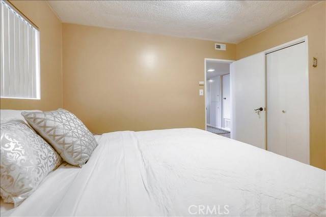 San Pedro (los Angeles), CA 90731,1811 South Alma Street #4